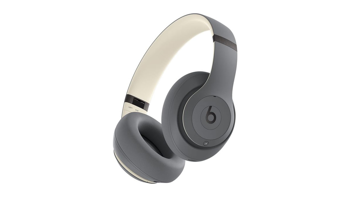 Beats Studio Pro Premium Wireless Over-Ear Headphones- Up to 40-Hour Battery Life, Active Noise Cancelling, Great for Travel & Commuting, Apple & Andr
